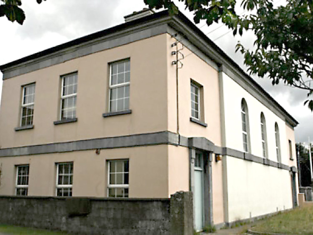 old photo of courthouse