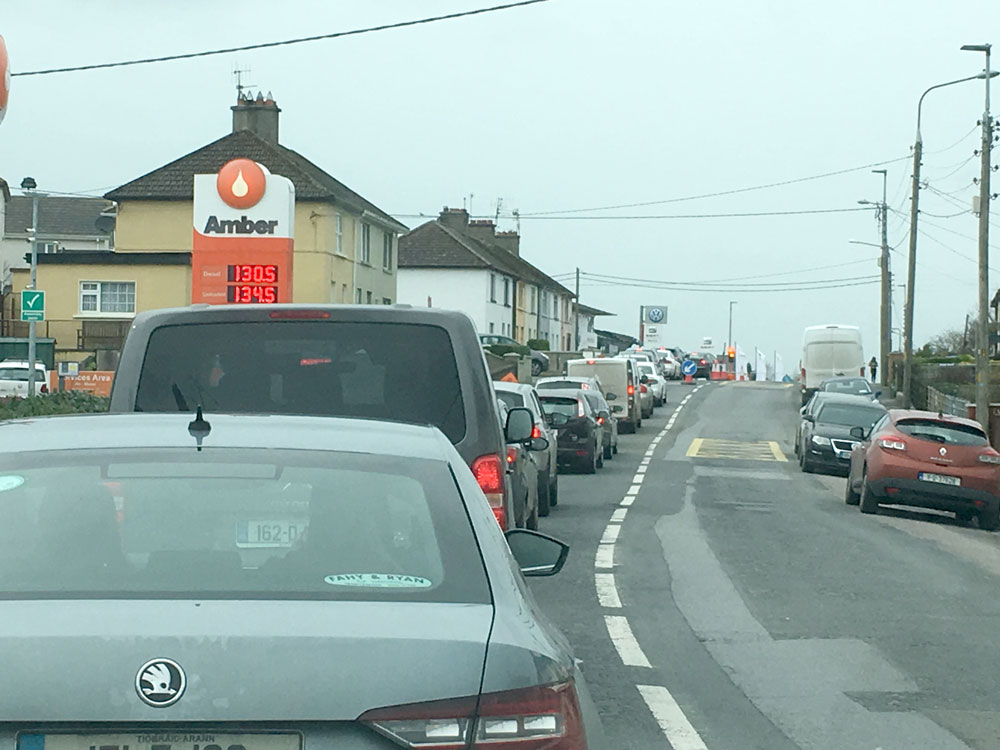 Traffic queue for roadworks on Davitt St